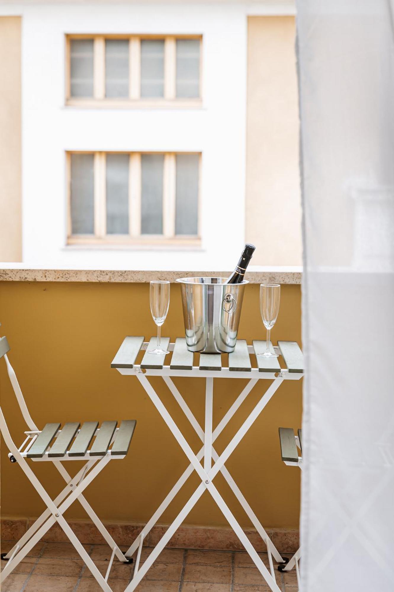 Giano Vatican Suites - Metro Cipro Рим Экстерьер фото